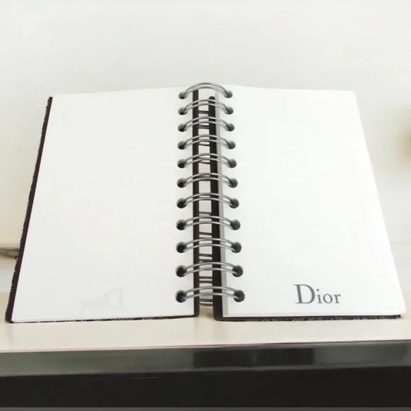 DIOR Signature Trotter Notebook 😍❤️